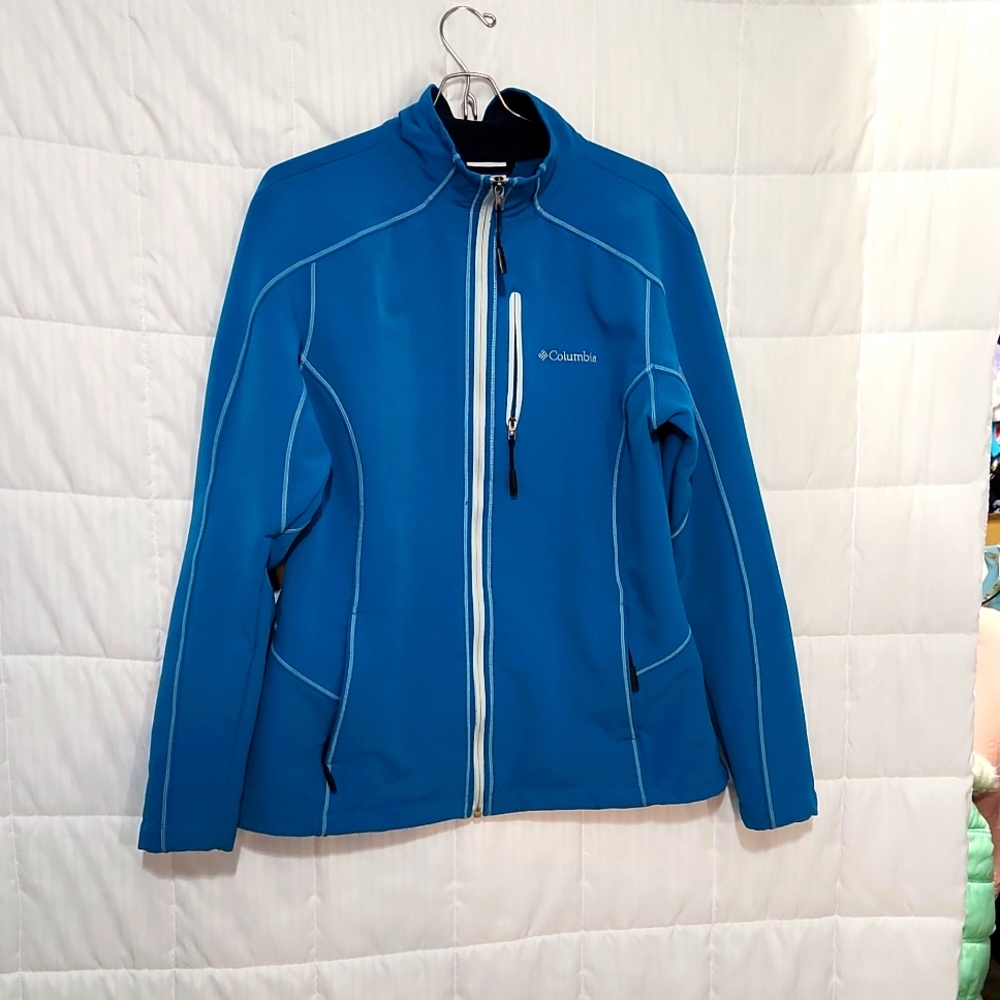 COLUMBIA WOMEN'S BLUE SOFT SHELL JACKET  SIZELARGE: